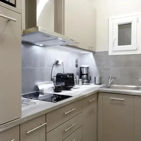 “zeus”, Stylish Luxury Business In The Heart Of Athens. Athens