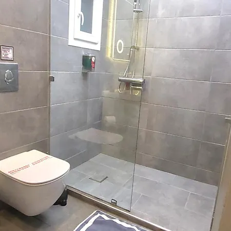 Apartment “zeus”, Stylish Luxury Business In The Heart Of Athens. Athens