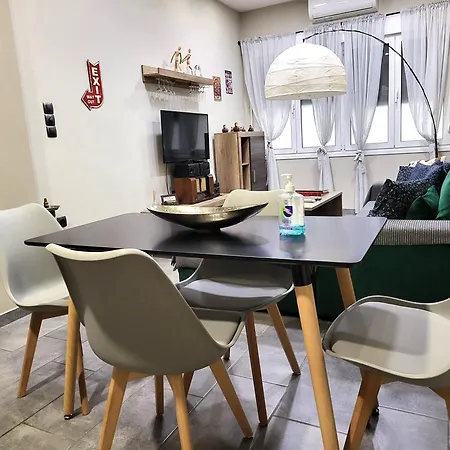 “zeus”, Stylish Luxury Business In The Heart Of Athens. Apartment