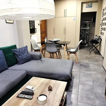 “zeus”, Stylish Luxury Business In The Heart Of Athens. Apartment