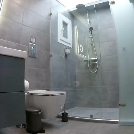 Apartment “zeus”, Stylish Luxury Business In The Heart Of Athens. Athens