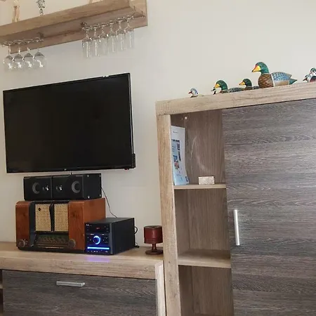 “zeus”, Stylish Luxury Business In The Heart Of Athens. *
